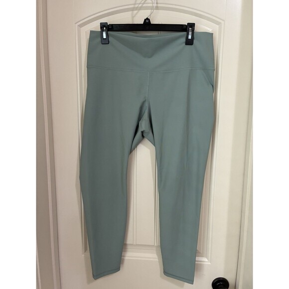 Old Navy Active Powersoft High Rise Leggings Go-Dry Sz XL SAGE GREEN - Picture 1 of 2